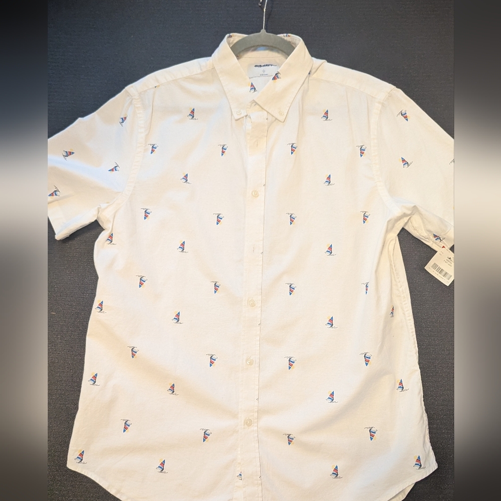 Old Navy Men's White Sailboat Print Shirt